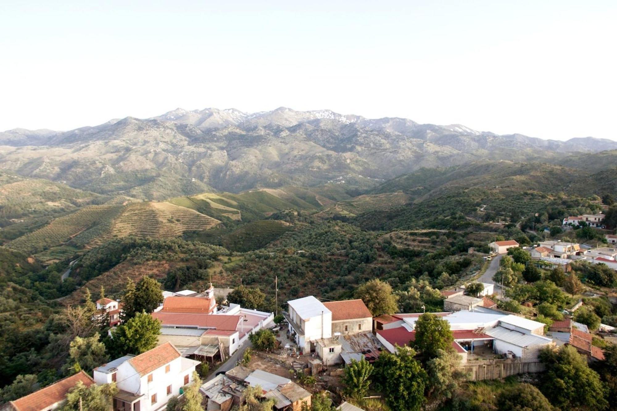 Aoria Traditional House With Stuning Mountain View *